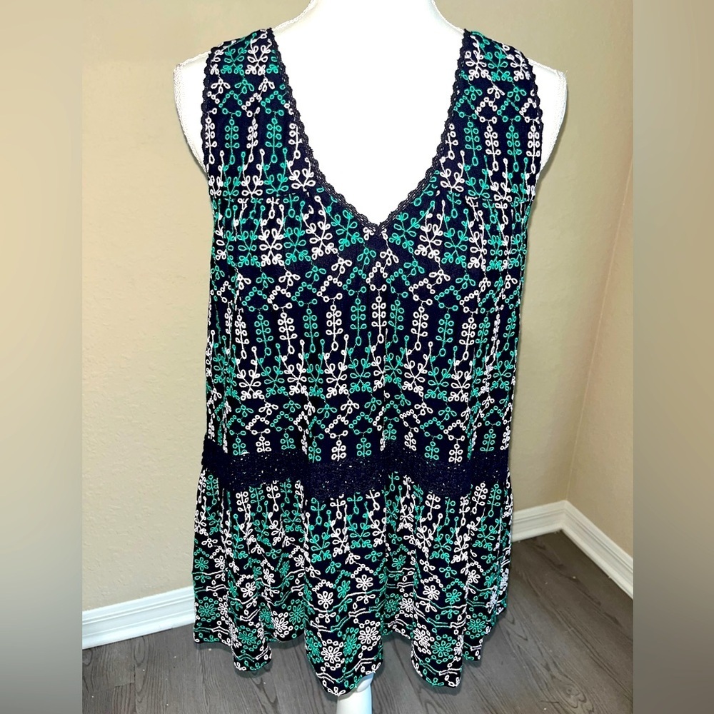 HP🎉Anthropologie ‘Cammie’ Embroidered Peplum Top